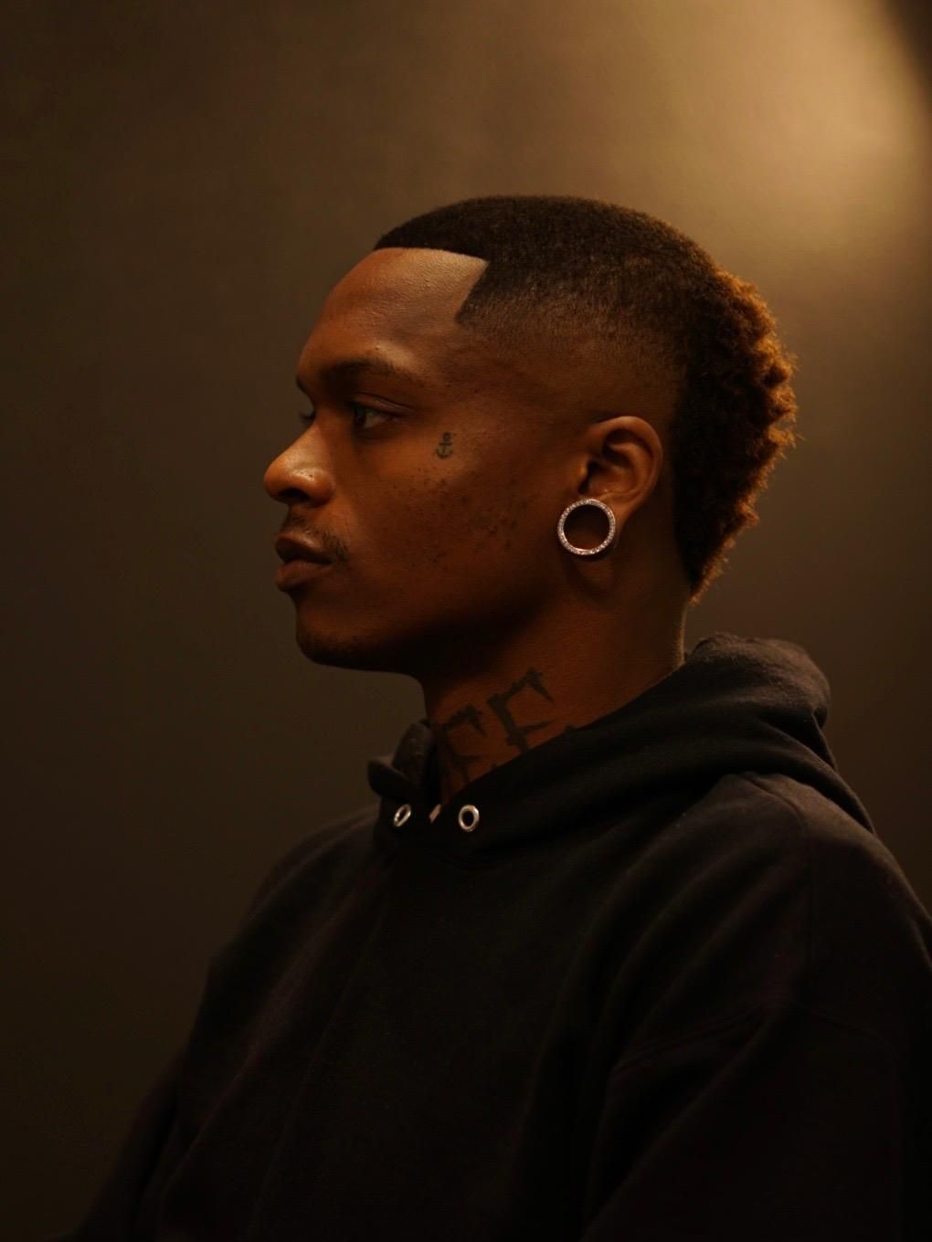 Lineup Sharp de Perfil